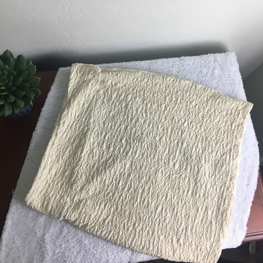 Betty B Cream Mini Skirt
